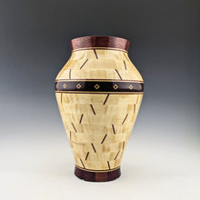 Load image into Gallery viewer, Segmented Vase with a hidden Box - Home decor
